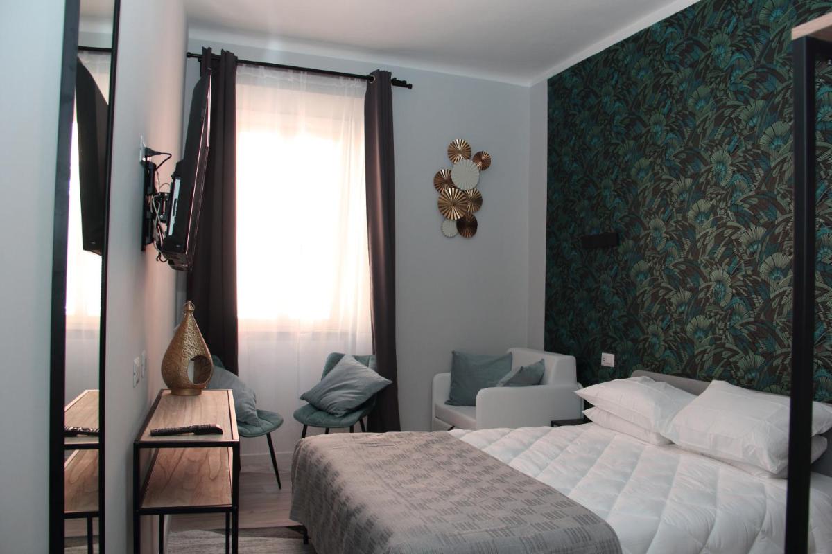 Vite 99 spanish steps room - Housity
