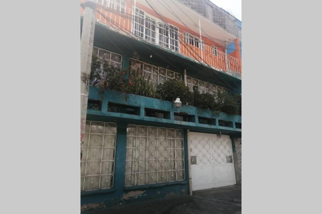 DEPARTAMENTO MUY CERCANO AL AEROPUERTO CD. MEX T2 - Housity