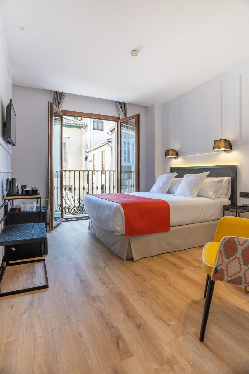 Suitetrails - Hotel Boutique Puerta de las Granadas