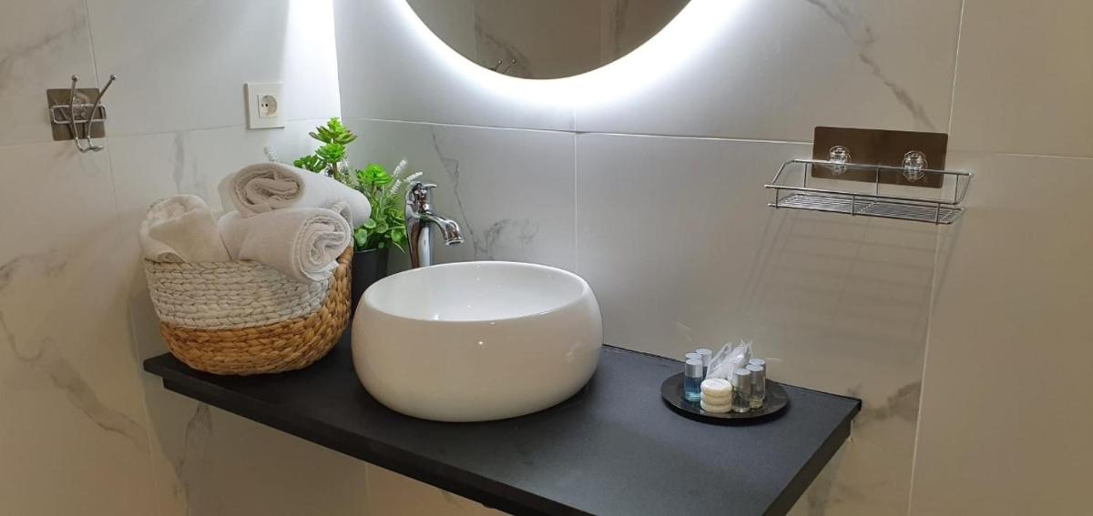 Sandra Rooms - Housity