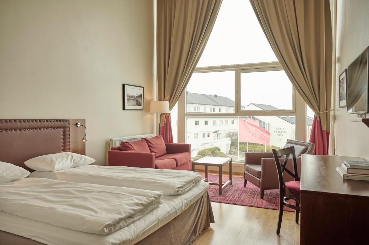 Sola Strand Hotel - Housity