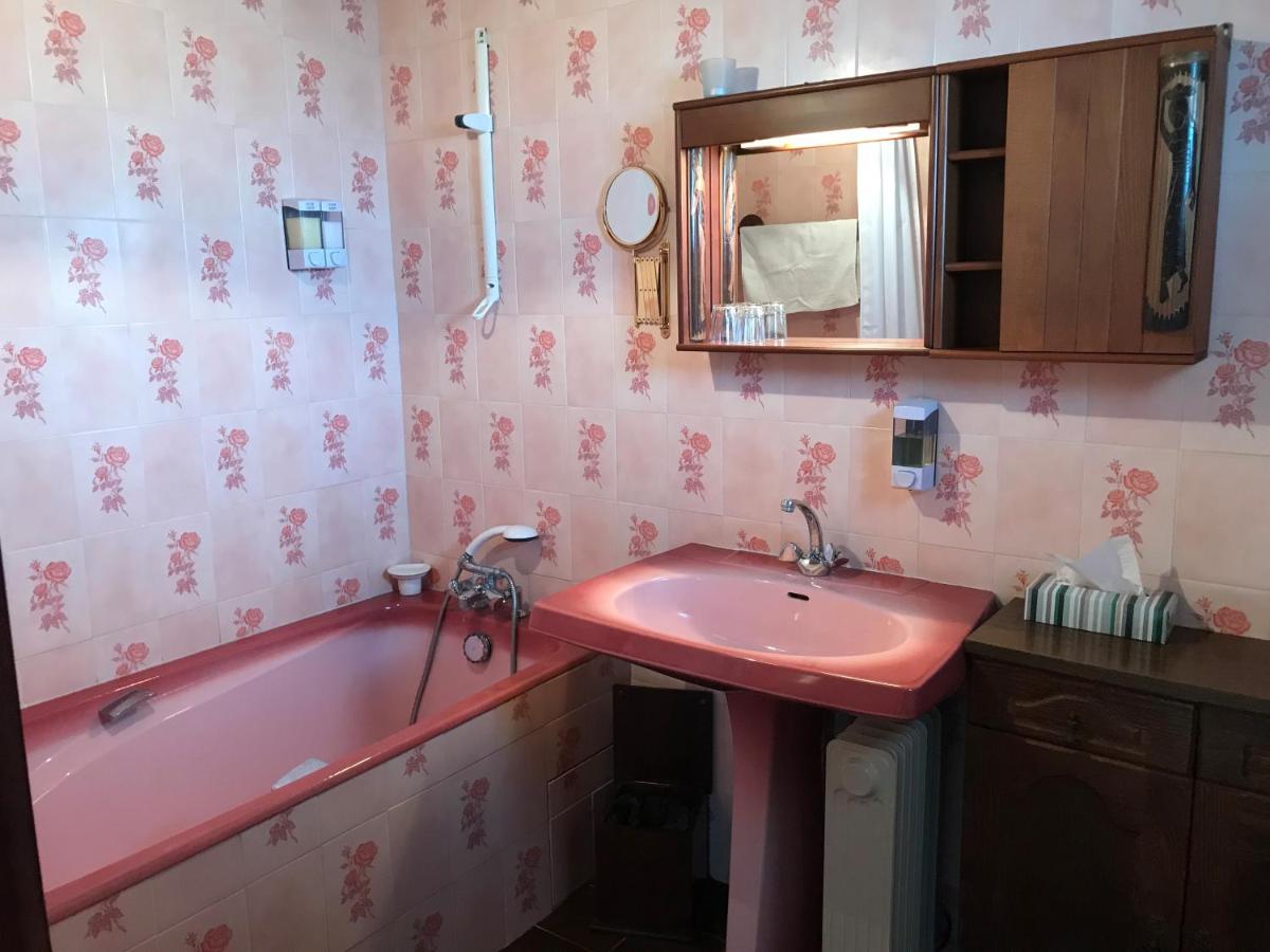 May's Cottage - Housity
