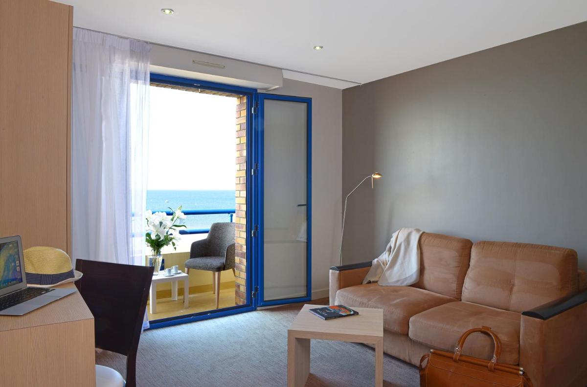Hôtel De La Plage - Housity