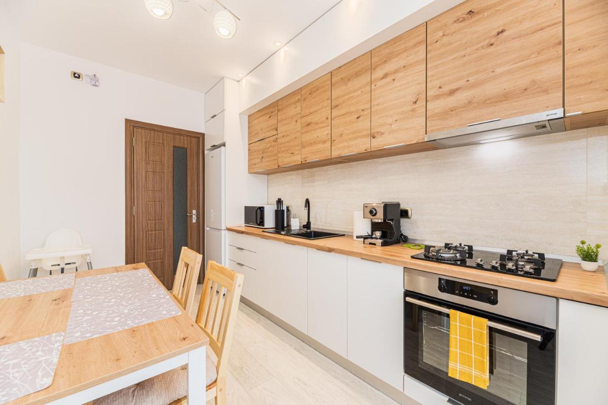 Suitetrails - Isaran 2D3E Apartment Brașov