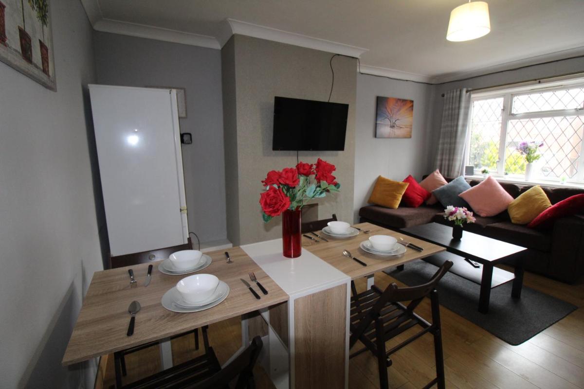 Holland House - Housity