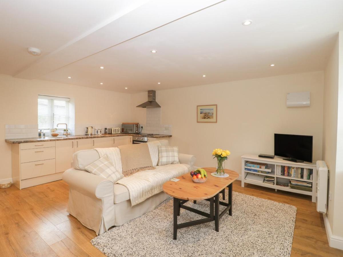 Granary 1 - Housity