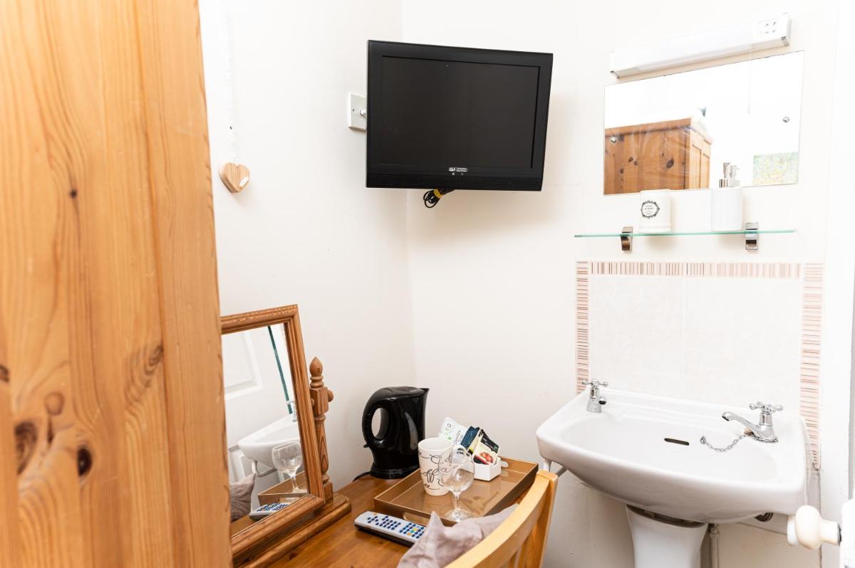Bosayne Guest House - Housity