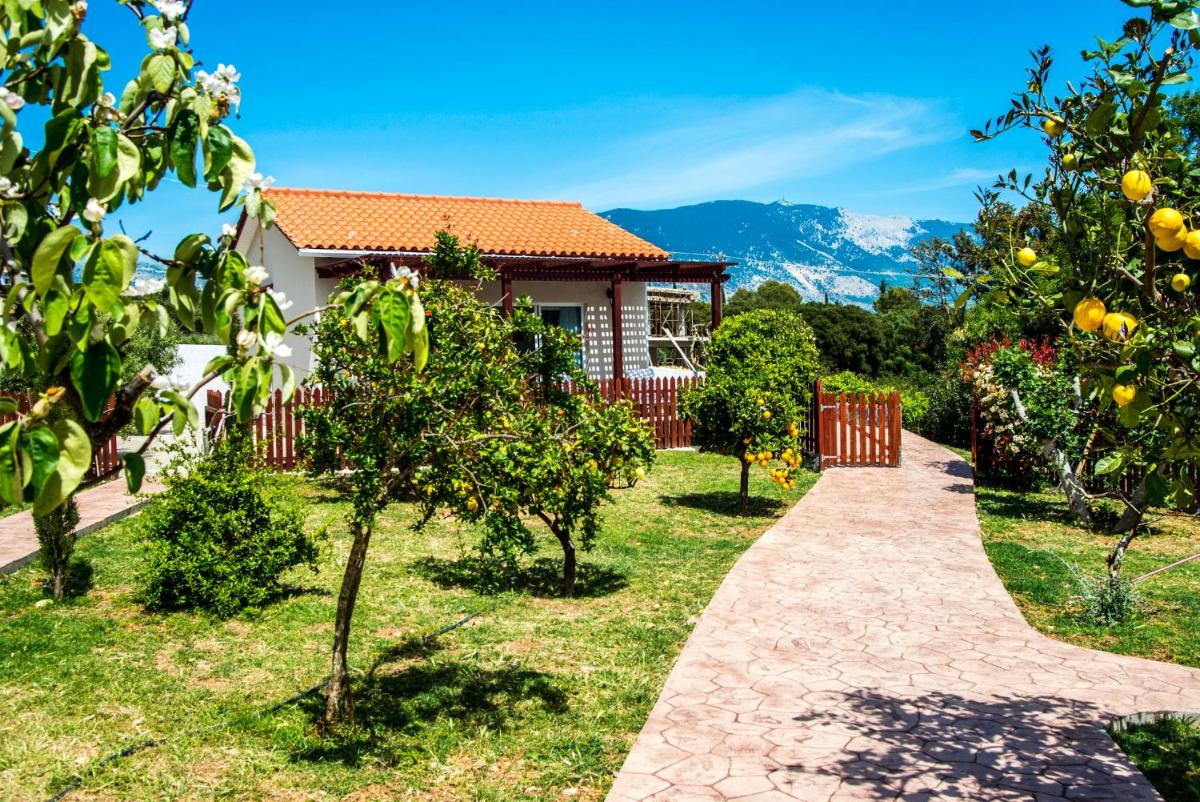 Xarafailte Summer House - Housity