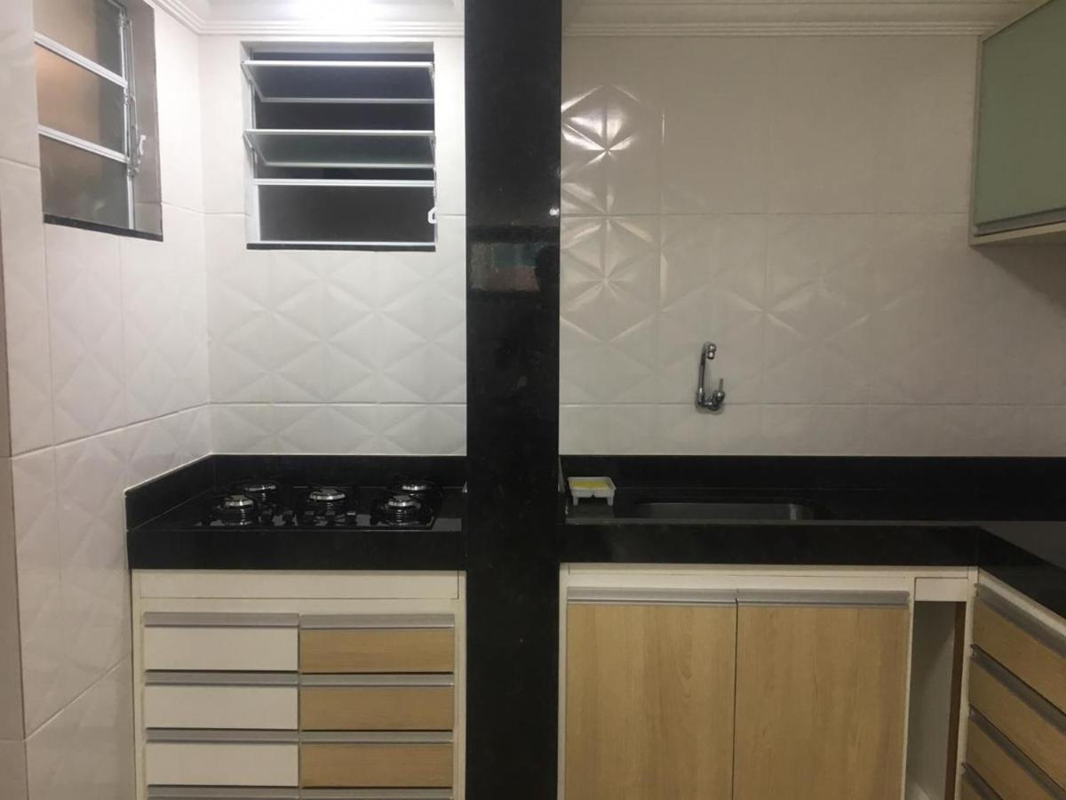 Excelente casa com área gourmet - Housity