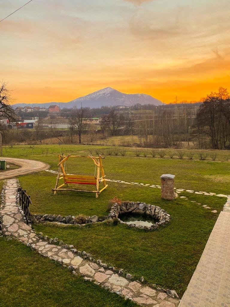 Rtanjska bajka - Housity