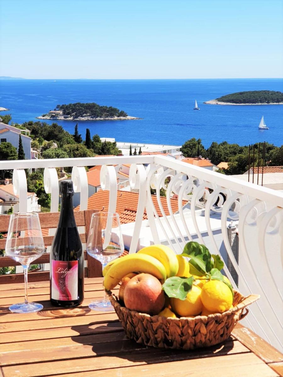Stella Maris - Penthouse, Hvar - Housity