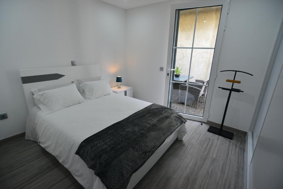 Casas do Baleeiro - Whaler's Houses - Housity
