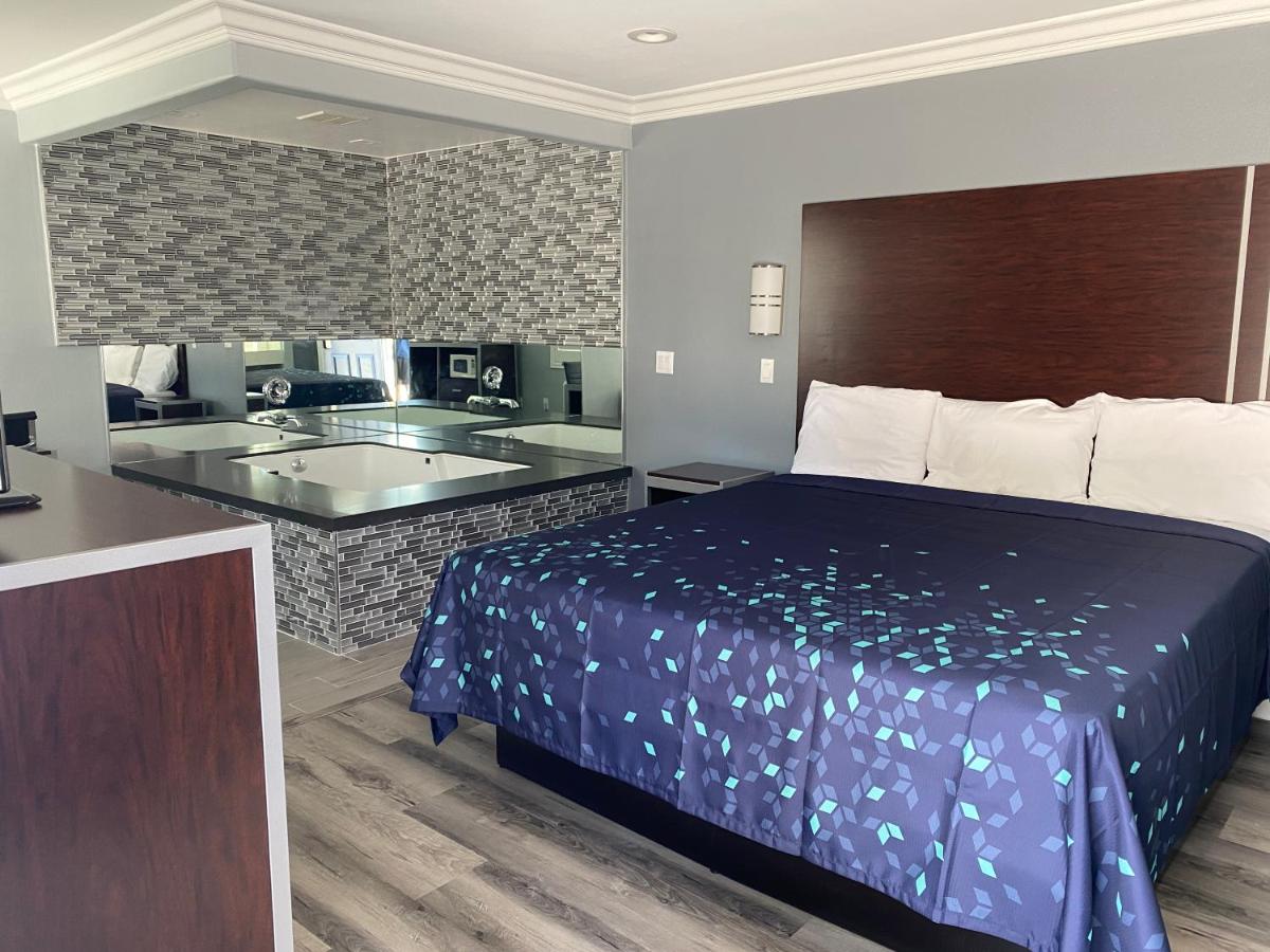 Regency Motel - Housity