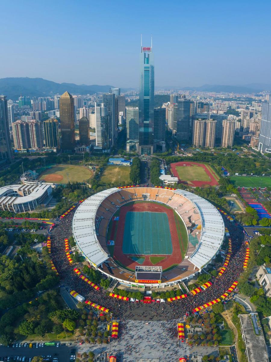 China Mayors Plaza - Free shuttle between hotel and Exhibition Center & Exhibitor registration Counter during Canton Fair - Housity