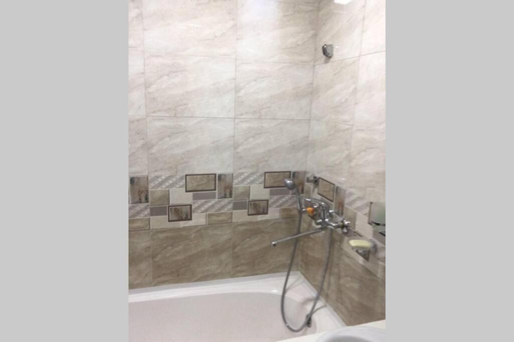 City Centre HAMZA 1 min Metro 2 bed Apartment. NEW - Hizvo