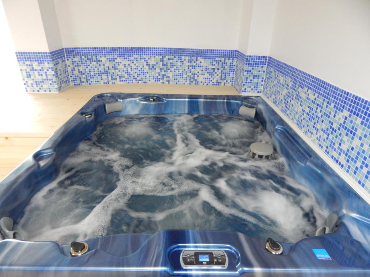 Hotel Traian Caciulata - Housity