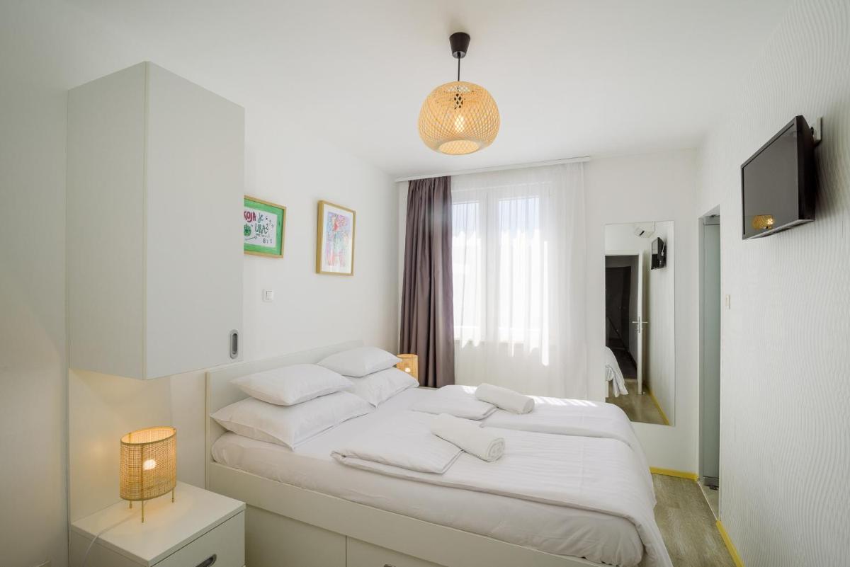 Hotel Vila White - Housity