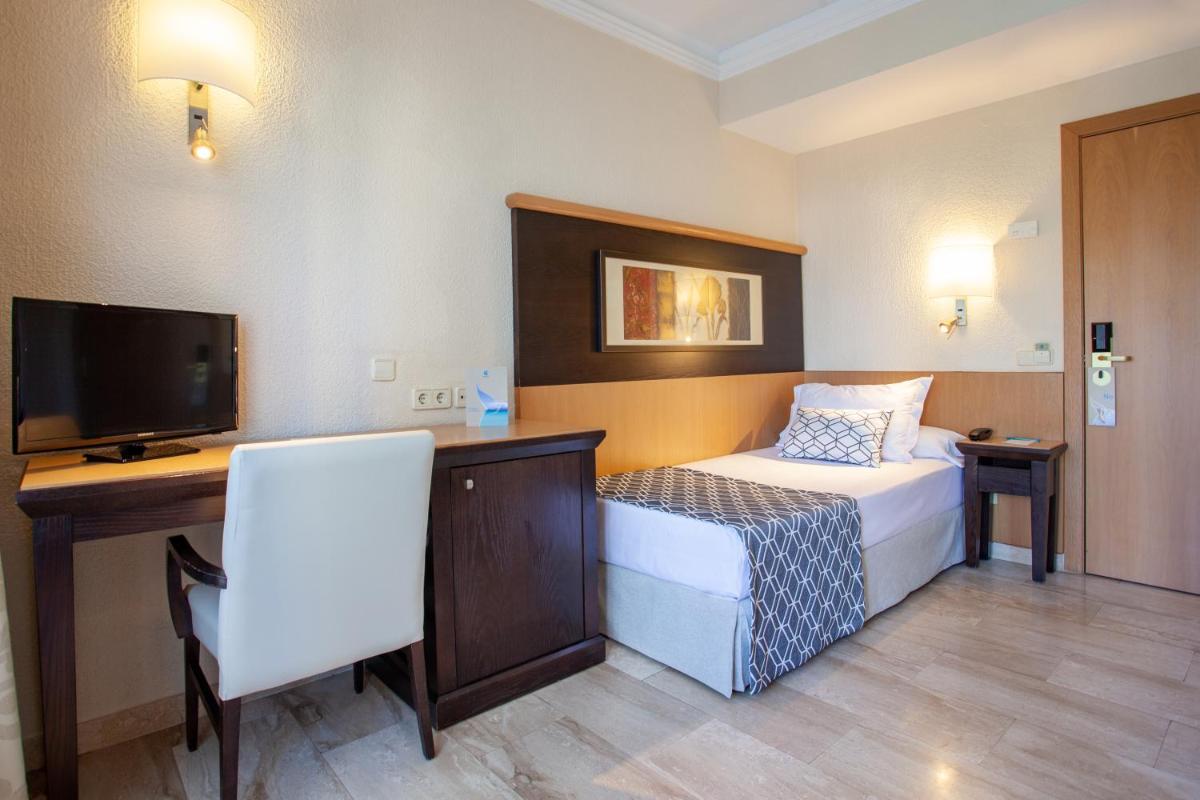 Cama o camas de una habitación en Grupotel Nilo & Spa