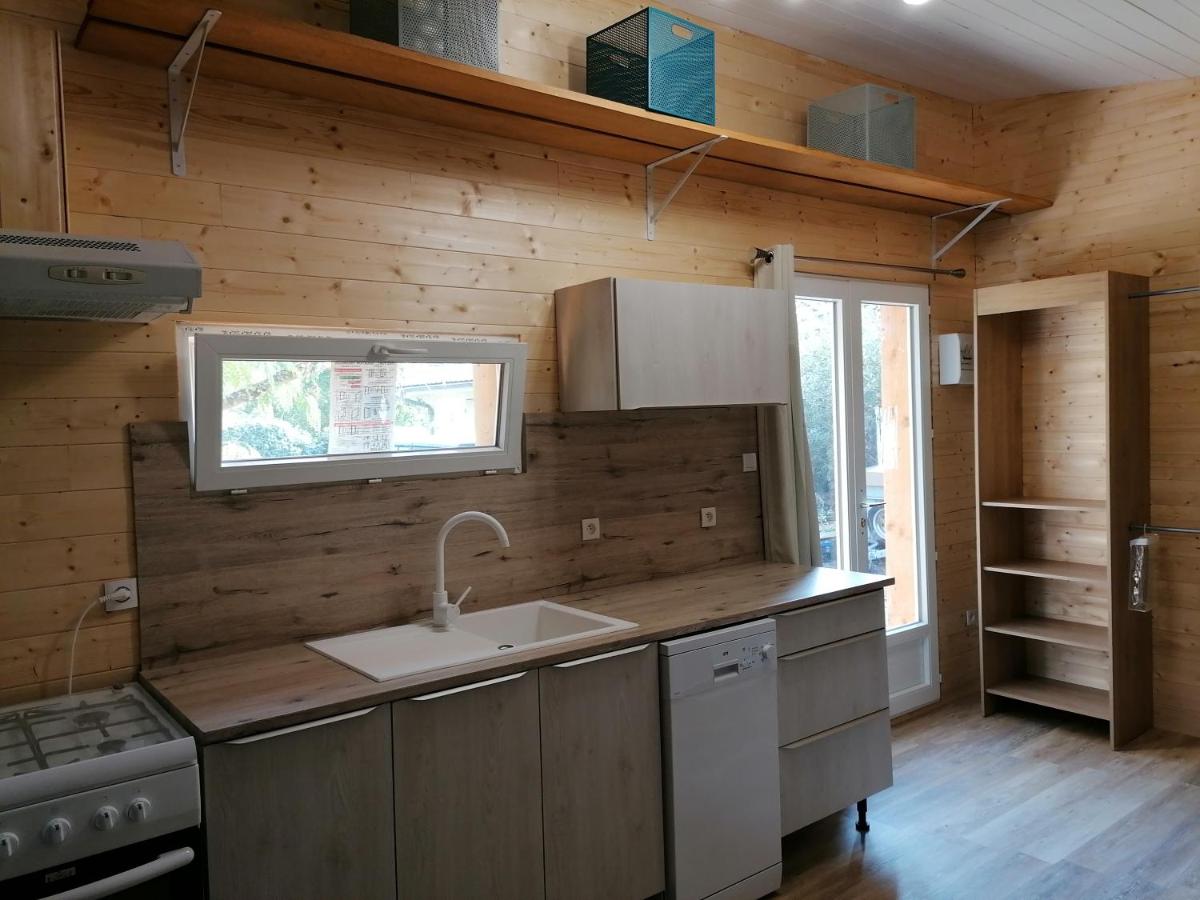 CABANE EN BOIS AU COEUR DU VILLAGE - Housity