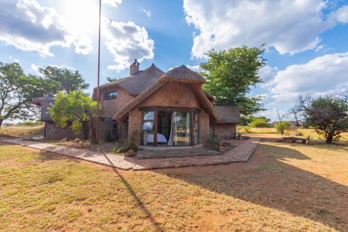 63 Zebula 4 Bedroom House Sleeps 12 - Housity