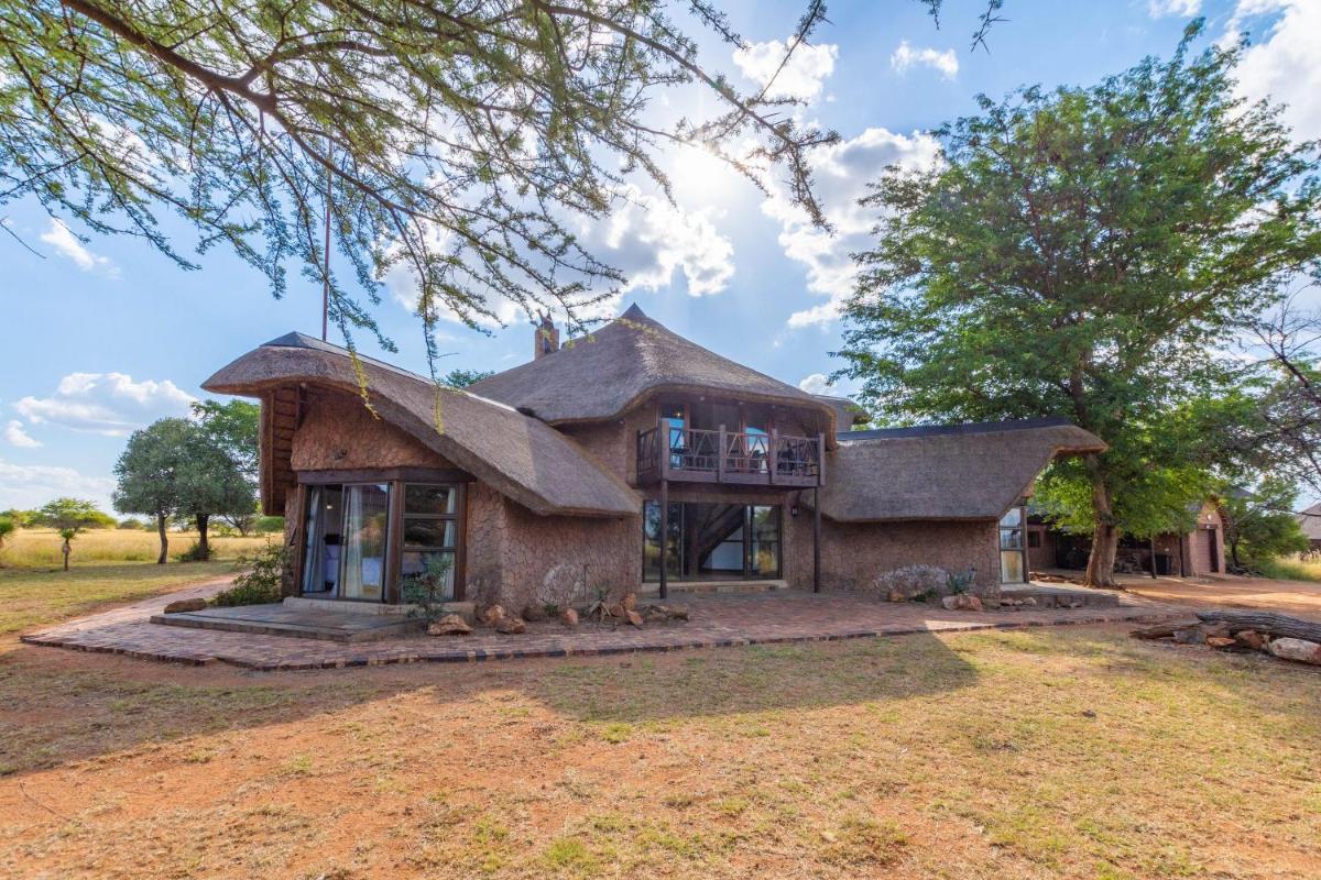 63 Zebula 4 Bedroom House Sleeps 12 - Housity