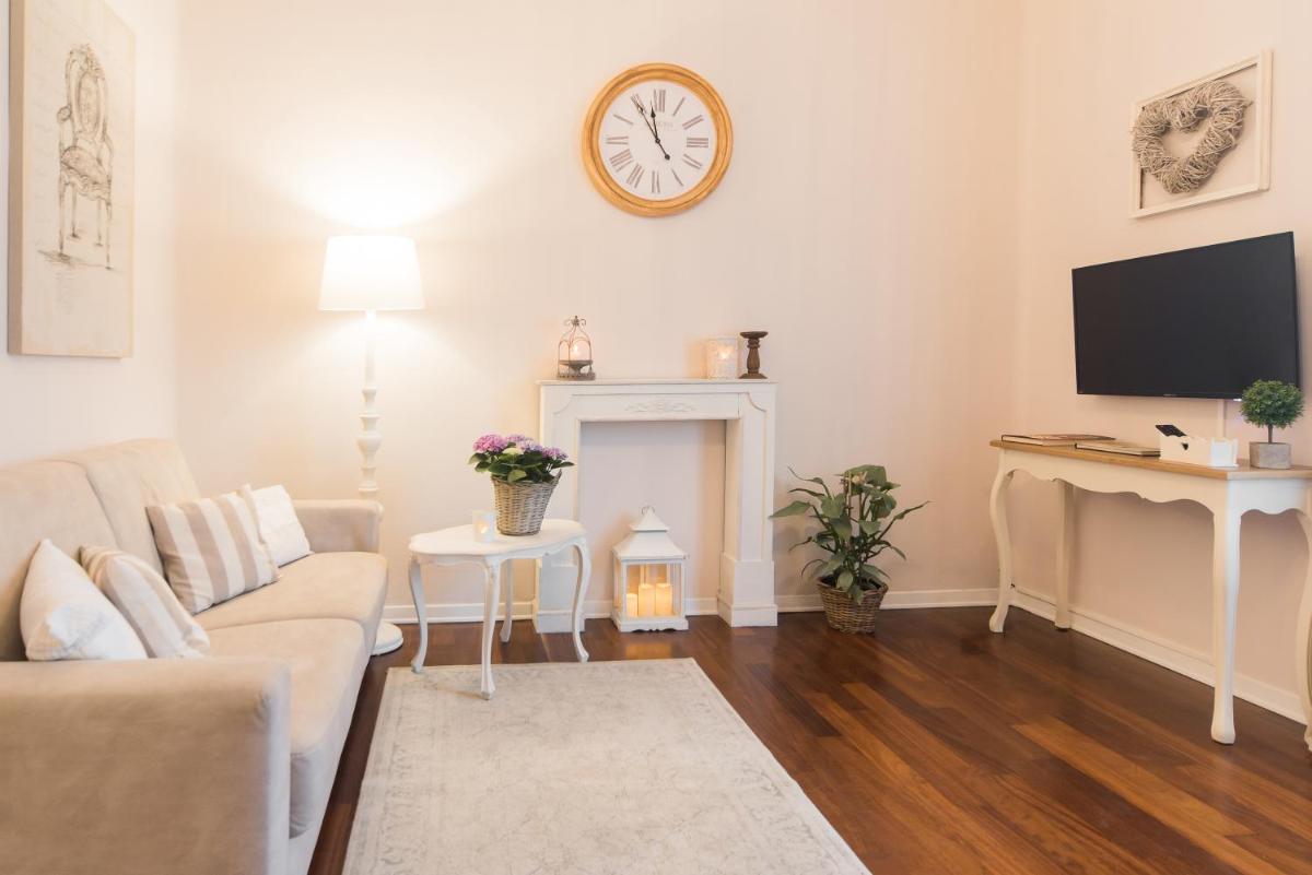 Suitetrails - La Mansarda Segreta Mood Apartment