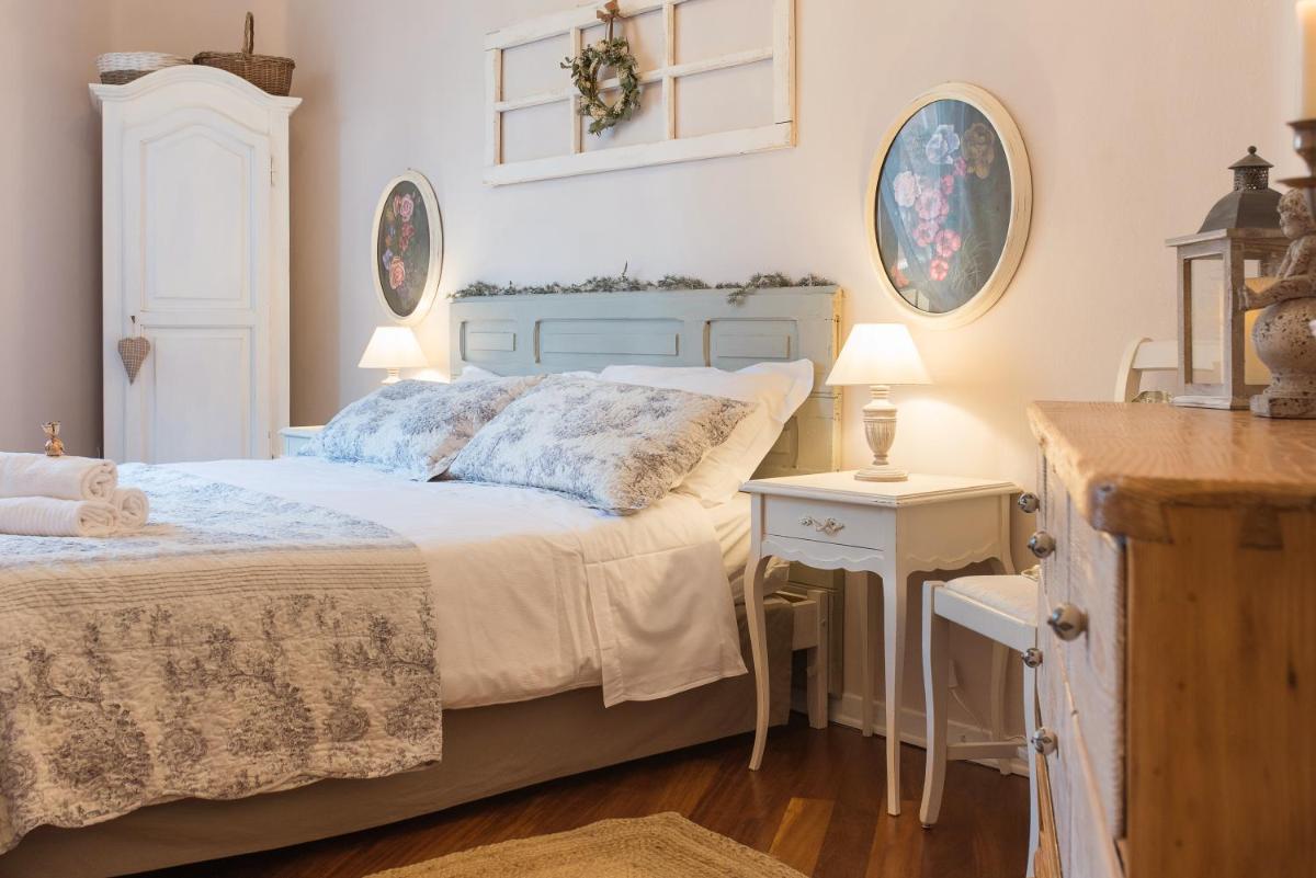 Suitetrails - La Mansarda Segreta Mood Apartment