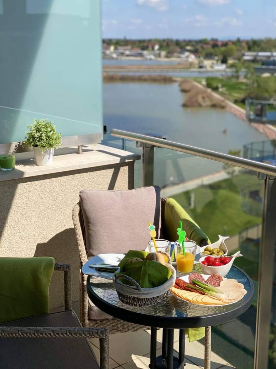 Suitetrails - Lake and Spa Apartman