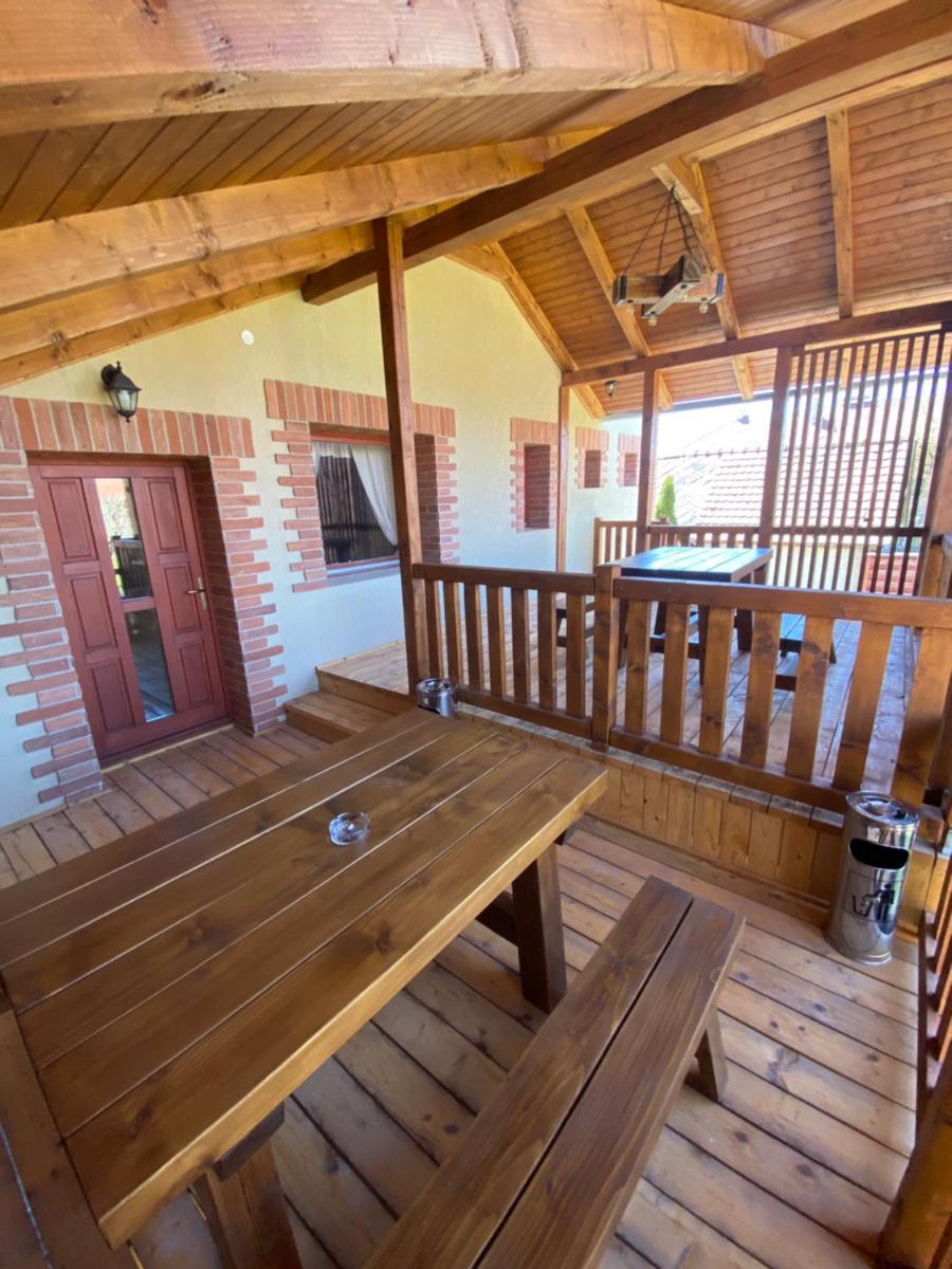 Grádics Panzió - Housity