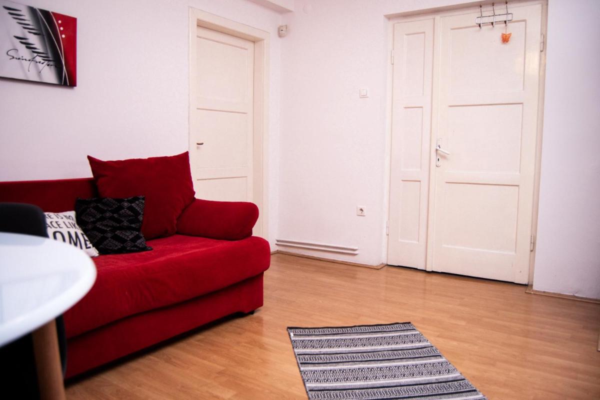 Butterfly Apartment-Hidden Gem in the Heart of Targu Mures - Housity
