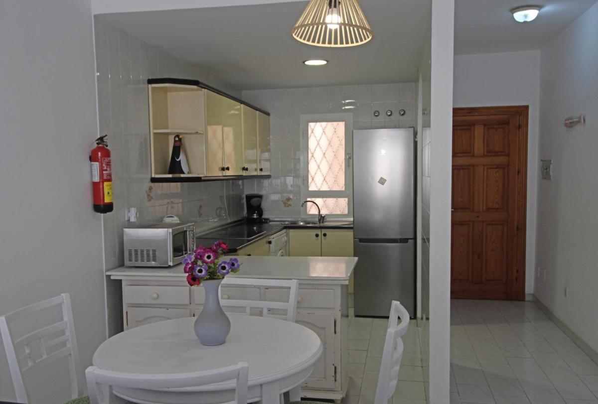 CARIHUELA BEACH apartment, 2nd line - Housity