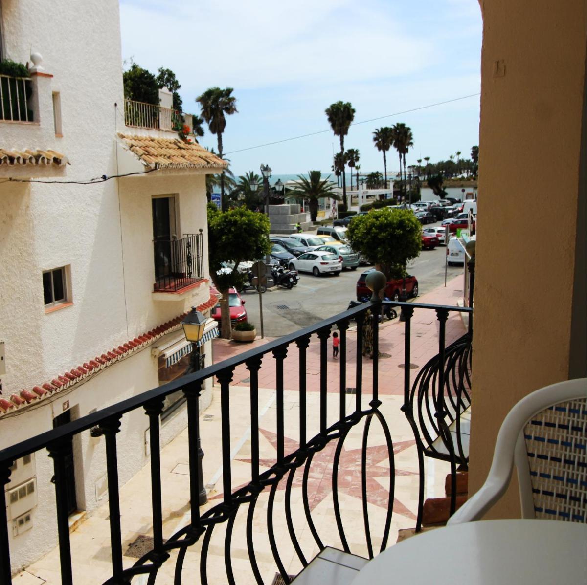 CARIHUELA BEACH apartment, 2nd line - Housity