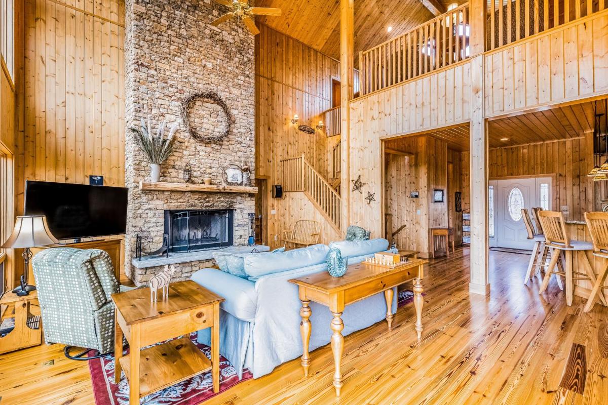 Summit Escape - Housity