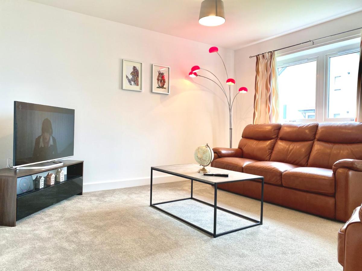 Serviced Accommodation Moray Cawdor Avenue, Elgin - Housity