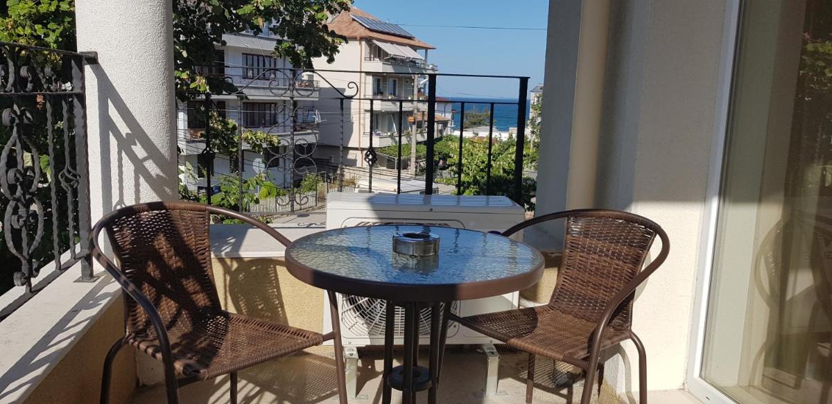 Suitetrails - MIDA Apartment