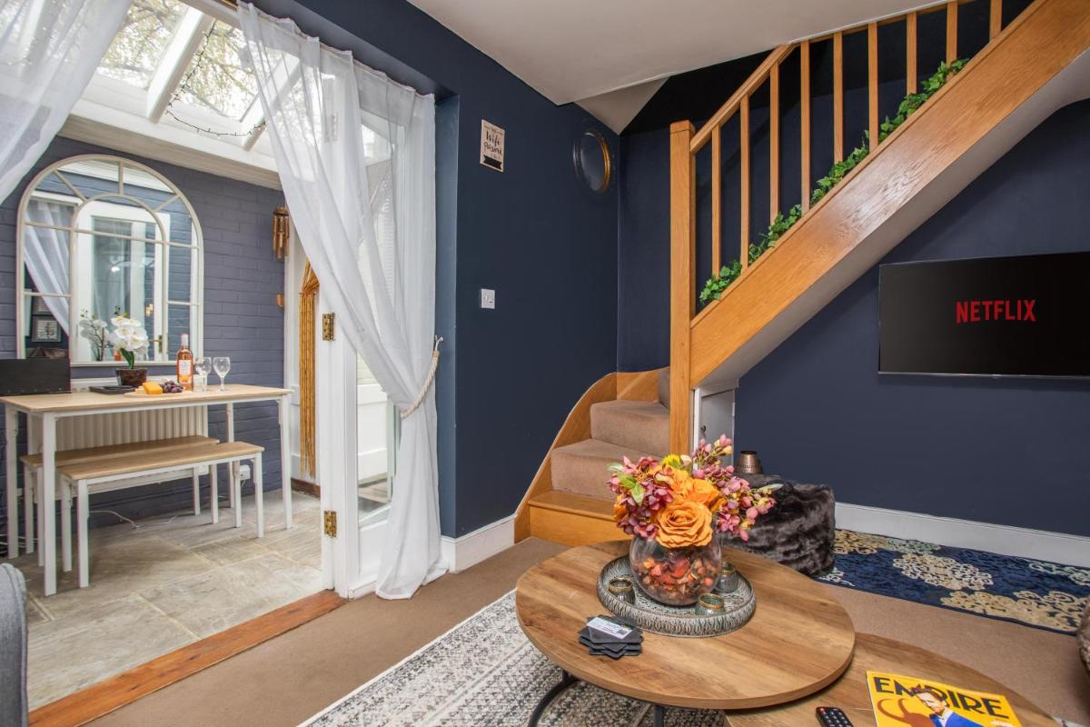 The Nest Canterbury -Central-Ultra WIFI - Housity
