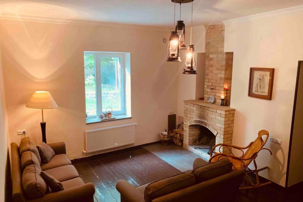Sun-child Cottage - Housity