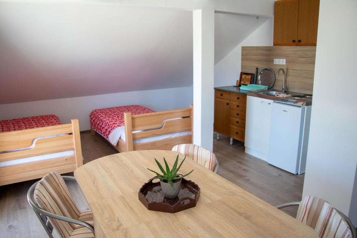 Big Mama's Apartments - Housity
