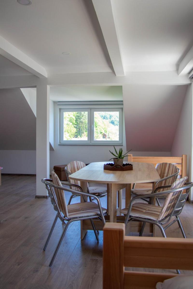 Big Mama's Apartments - Housity