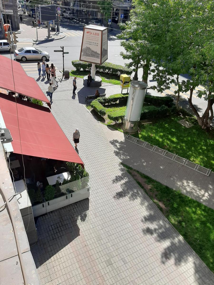 Apartment on Tumanyan - Housity