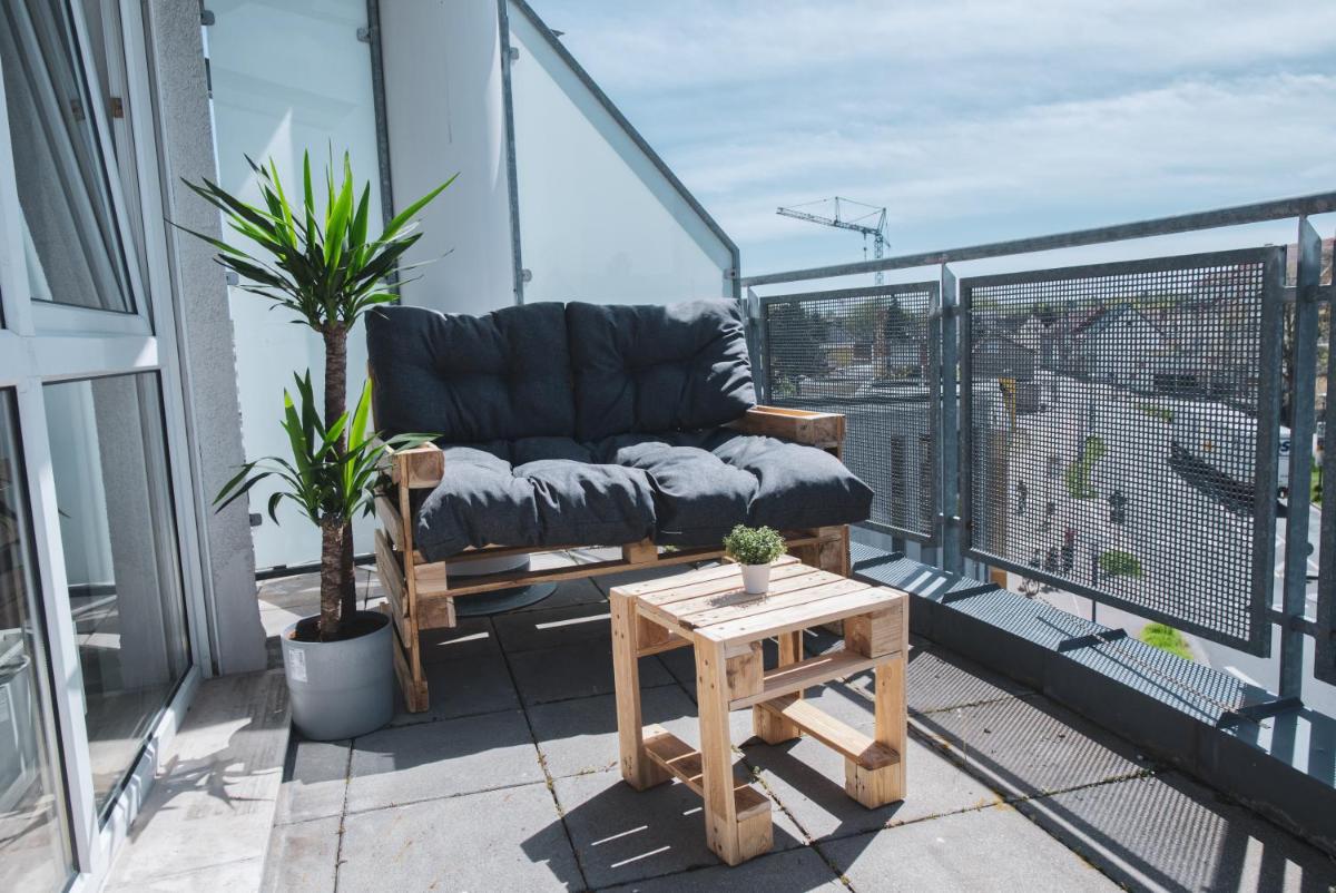 FullHouse - Dessau - K36 Supreme - Balcony - Housity