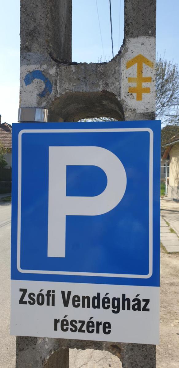 Zsófi Vendégház - Housity