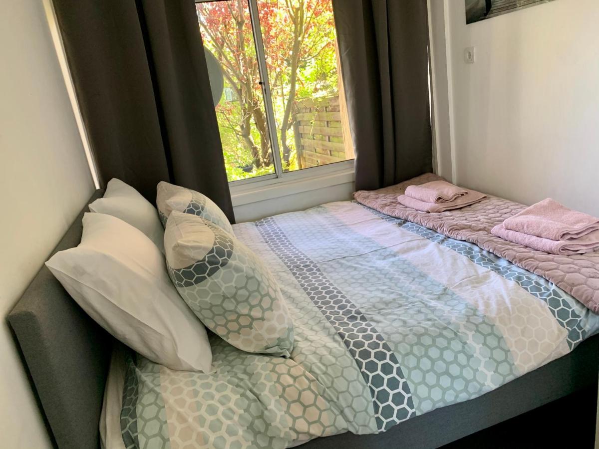 Amsterdam Beach Apartment 2, Private Garden - Housity