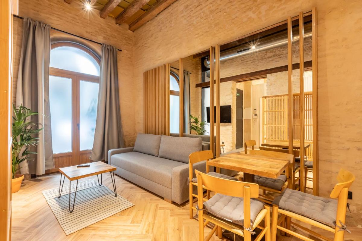 Santa Clara Suites Sevilla - Housity