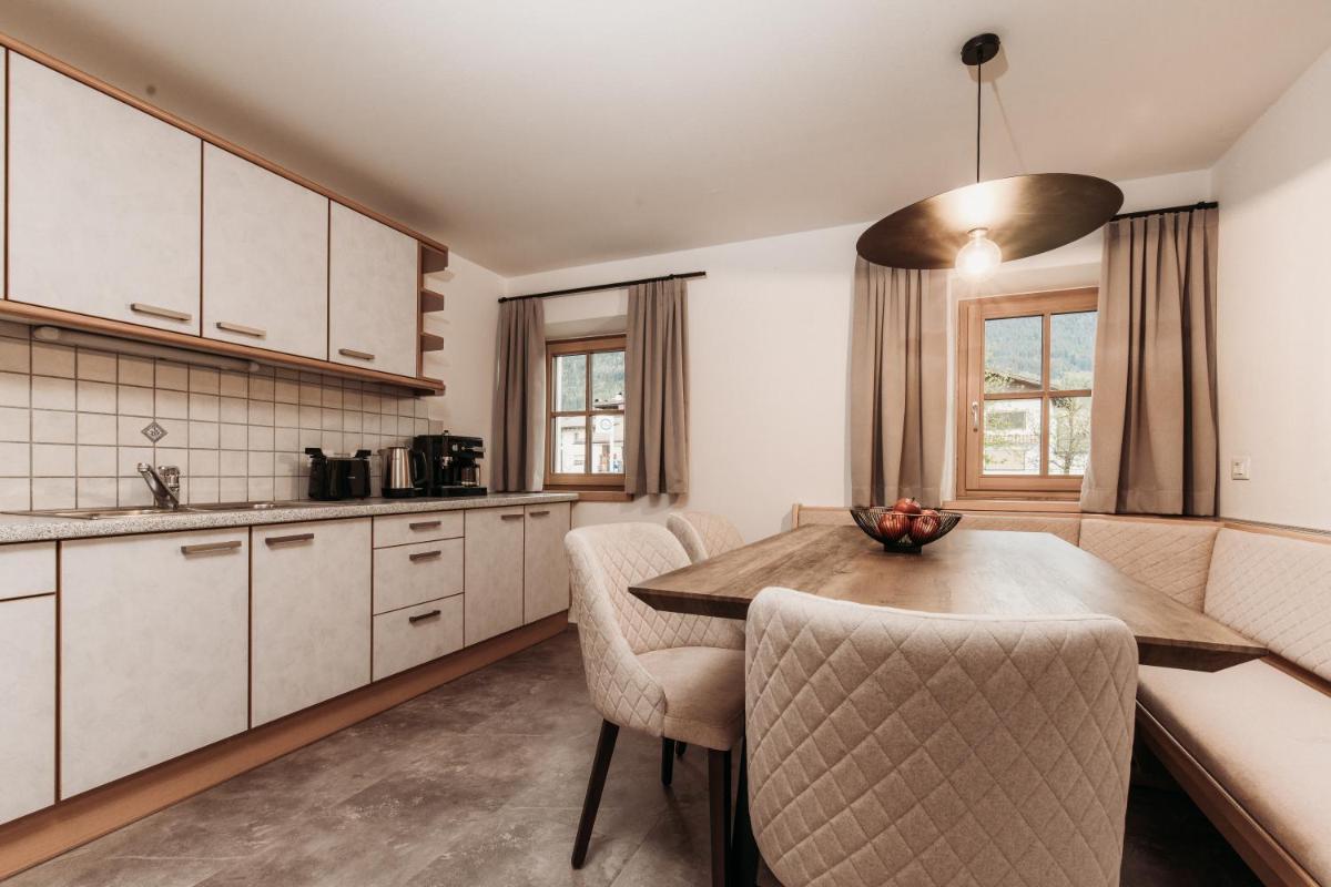 Ban Hilba - Housity