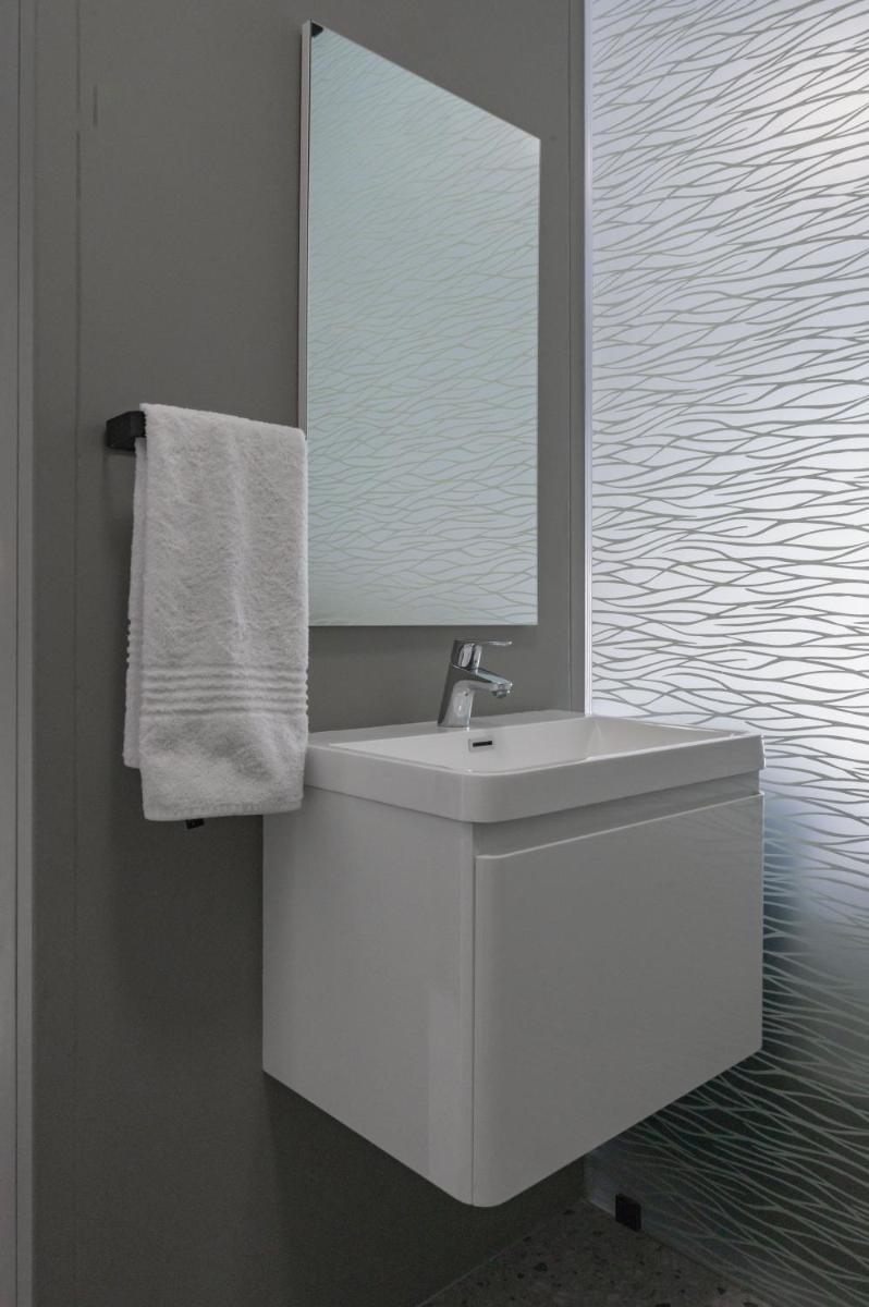 Royal Albert Suites - Housity