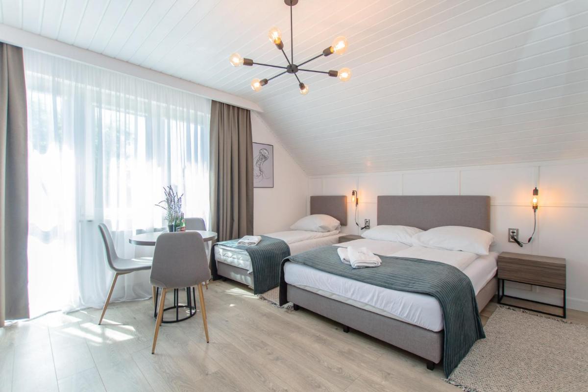 Pokoje Go?cinne Krzy? - Housity