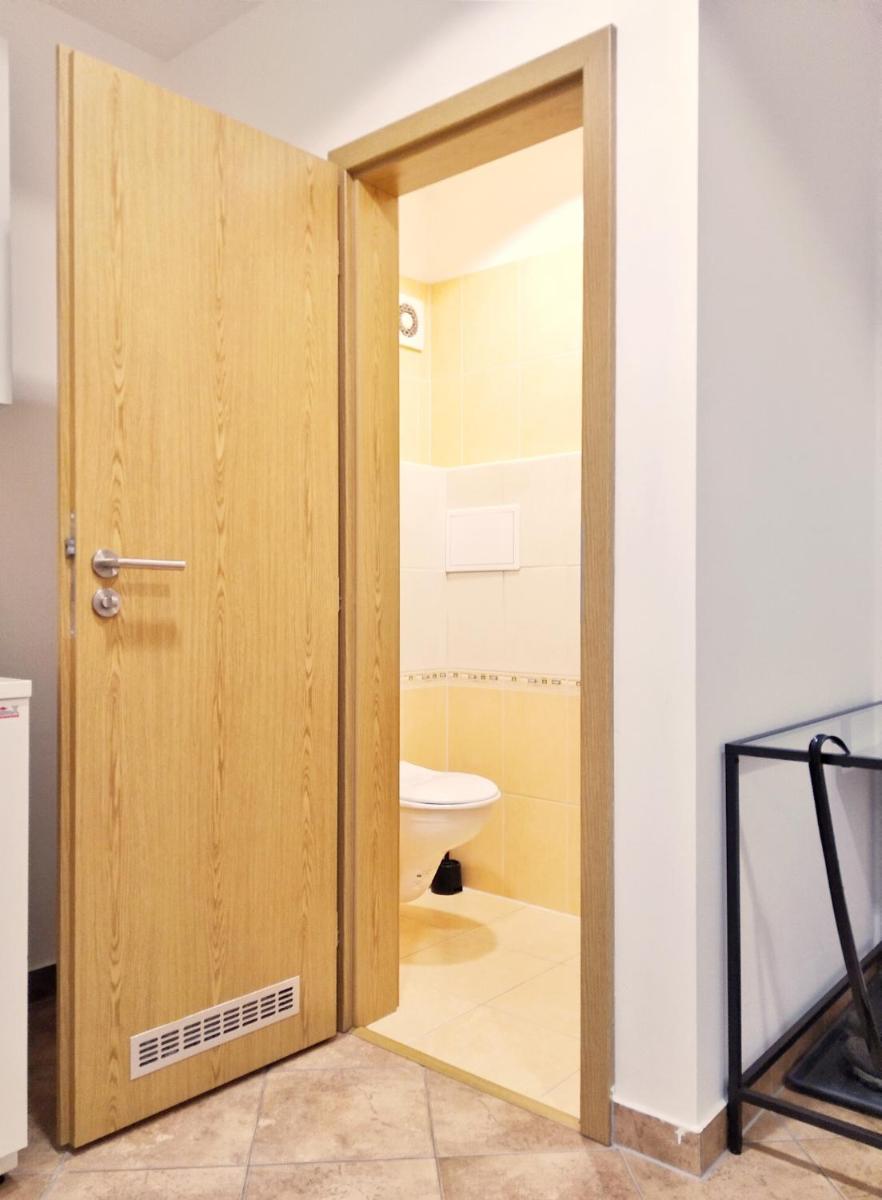 Suitetrails - Yellow Apartment