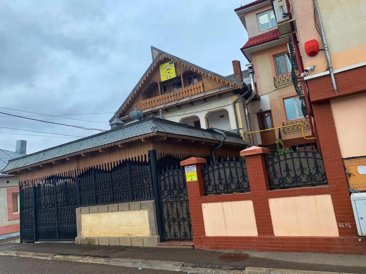 Hanul Izvor - Housity