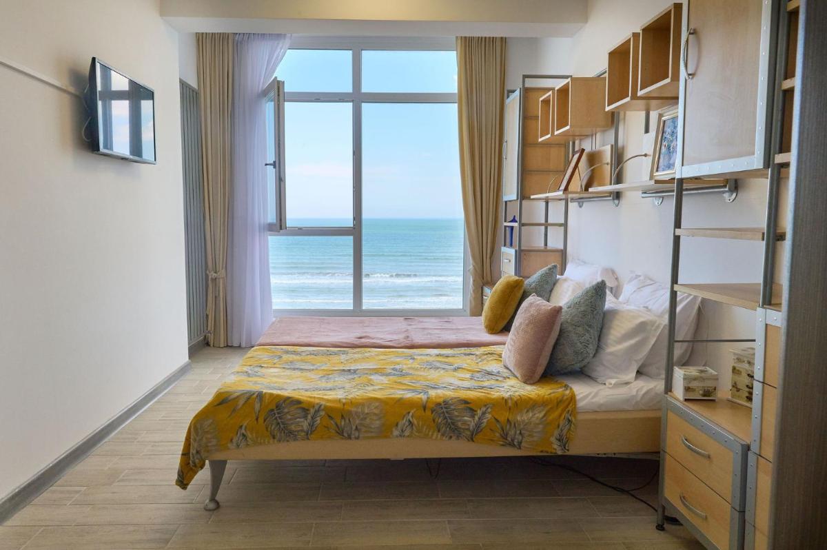 Crazy Sea View 2BR Apartment Spa Pools Resort- Parking - Housity